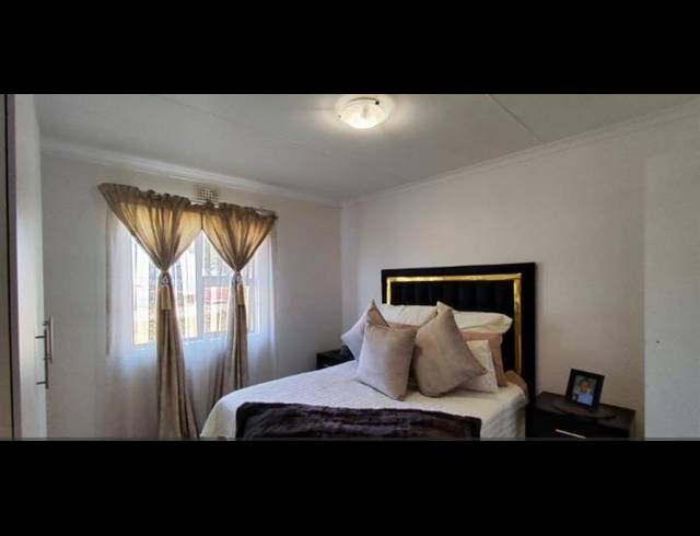 3 BEDROOM APARTMENT FOR SALE IN ALBERTSDAL